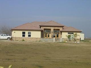 23258 Swan Ln, Bakersfield, CA 93314-9256