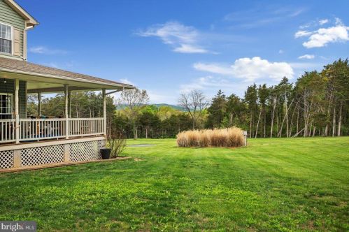 3098 Hamburg Rd, Edinburg VA  22824-3093 exterior