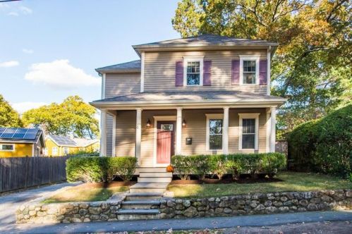 4 Laconia Rd, Natick, MA 01760-2310