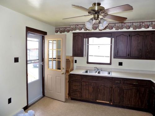 207 Patterson Ave, South Connellsville PA  15425-4536 exterior