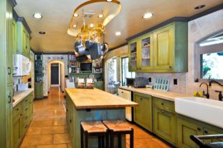 375 Hitch Dr, Hollister, CA 95023-9652