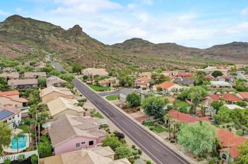 15848 16th St, Phoenix AZ  85022-3326 exterior