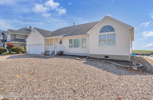 845 Ensign Dr, Lacey NJ  08731-3031 exterior