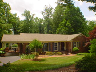 3601 Hobbs Rd, Greensboro, NC 27410-2811