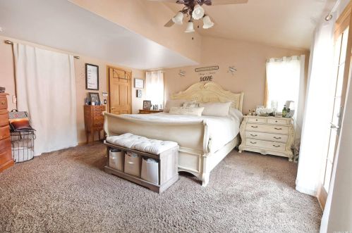 43 Madeline Rd, Panamoka NY  11961-2943 exterior