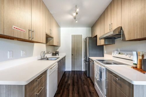 448 Cypress Ave, Princeton By The Sea CA  94019-1602 exterior