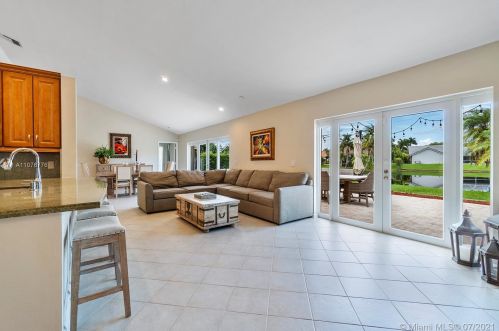 16255 10 St, Hollywood FL  33024-4410 exterior