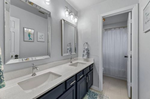 3808 Cherokee Dr, Bedford TX  76021-3110 exterior