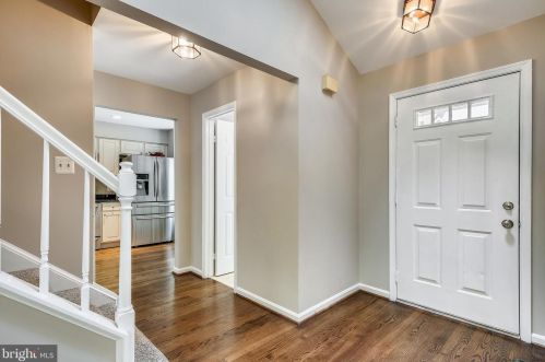 7401 Ridge Oak Ct, Springfield, VA 22153-1913