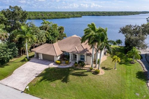500 Coral Creek Dr, Placida, FL 33946-2322