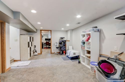 3221 98, Milwaukee WI 53214-2637 exterior