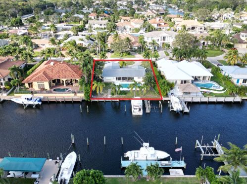2408 Azure Cir, West Palm Beach, FL 33410-2522