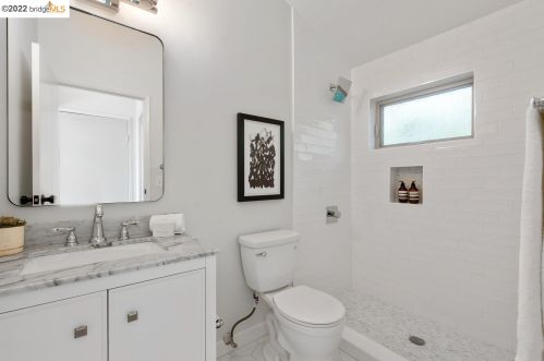 780 Glendome Cir, Oakland CA 94602-1413 exterior