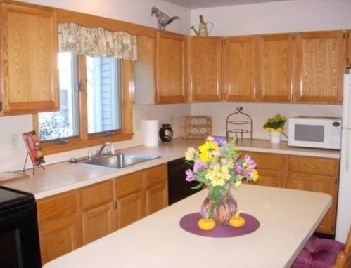 229 Chapel St, Newton MA 02458-1310 exterior