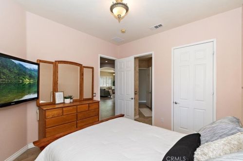 825 Sherwood Ct, Beaumont CA  92223-8556 exterior