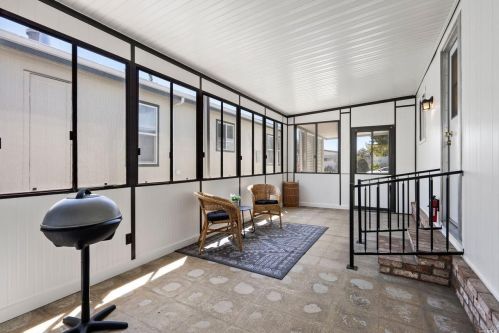 40 Westgate Cir, Santa Rosa CA  95401-9014 exterior