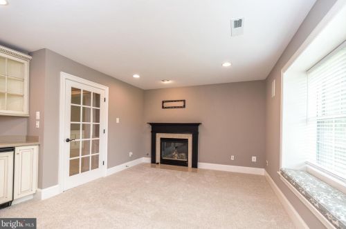 10 Devonshires Ct, Blue Bell PA  19422-2560 exterior