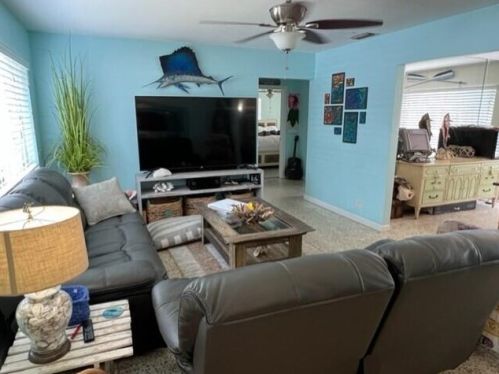 314 Bravado Ln, West Palm Beach, FL 33404-6206