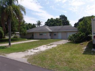 1218 Russell Ave, Sarasota, FL 34232-2124