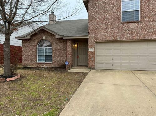 8440 Trinity Vista Trl, Hurst TX  76053-7420 exterior