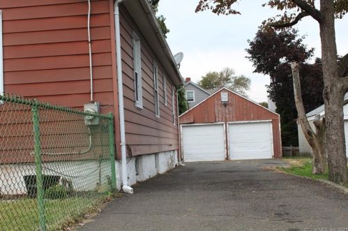 324 Harlem Ave, Bridgeport, CT 06606-4536