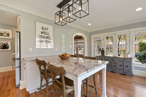 2119 Marion St, Milwaukee WI  53211-2007 exterior