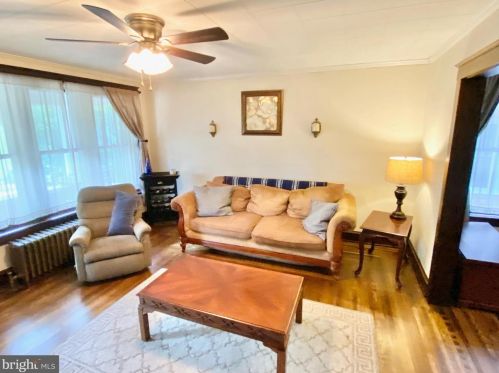 661 State St, Moselem, PA 19526-1228