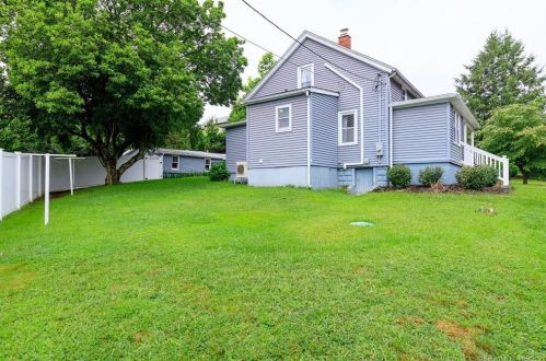 23 Tetreault Ave, Norwich CT  06360-1949 exterior