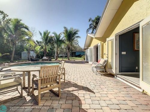 1416 32nd Ave, Vero Beach FL  32960-3188 exterior