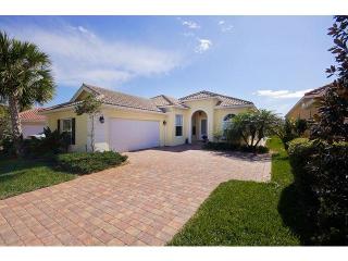 7942 Valentina Ct, Naples, FL 34114-2689