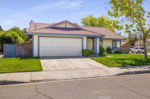 44044 Fine St, Lancaster, CA 93536-1009
