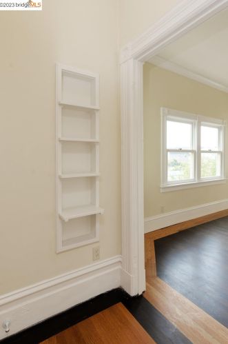 2509 Filbert St, Oakland CA 94607-2920 exterior