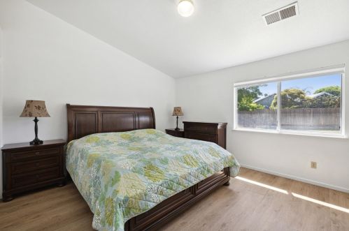 681 Spg Dr, Hollister CA  95023-3468 exterior