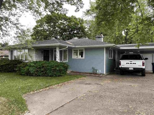 909 Fisk St, Green Bay, WI 54304-2213