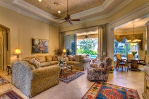 5076 Post Oak Ln, Naples FL  34105-4526 exterior