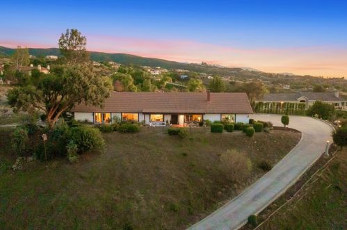39386 Chaparral Dr, Temecula CA  92592-8822 exterior