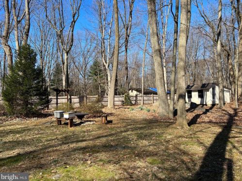 572 Rock Run Rd, Pottstown PA  19465-8817 exterior