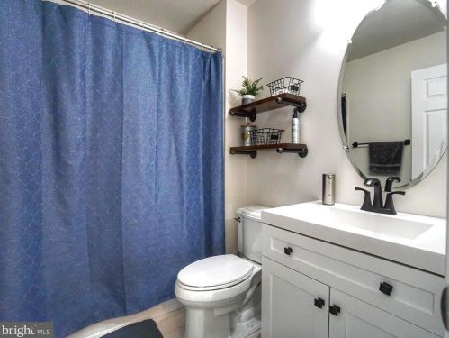 39068 Irish Corner Rd, Lovettsville VA  20180-2742 exterior