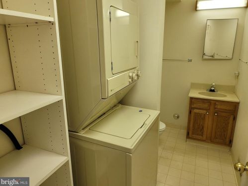 76 David Brearly Ct, Princeton NJ  08540-7658 exterior