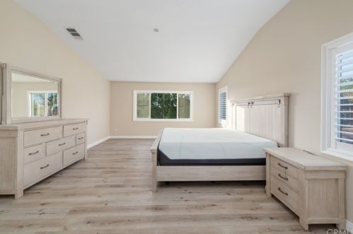 33260 Embassy Ave, Temecula CA  92592-1362 exterior