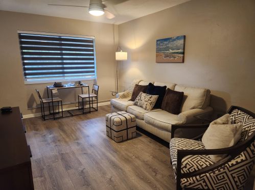 216 1st Ave, Boynton Beach, FL 33435-3826