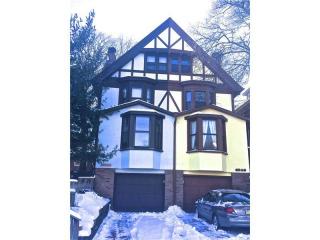 6542 Darlington Rd, Pittsburgh, PA 15217-1840