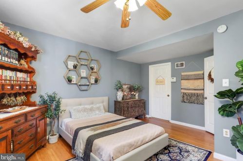 13705 Kerrydale Rd, Woodbridge VA  22193-4710 exterior