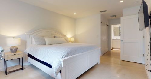 1101 Duncan Cir, West Palm Beach, FL 33418-8023