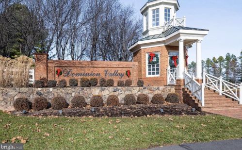 5312 Kernstown Ct, Haymarket VA  20169-4504 exterior