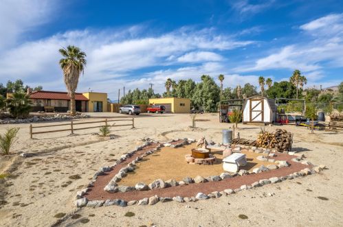 73400 Dillon Rd, Desert Hot Springs CA  92241-7810 exterior