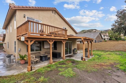 30508 Park Vista Dr, Santa Clarita CA  91384-3795 exterior