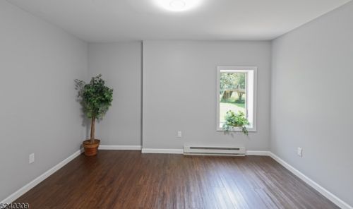 340 Lake View Dr, Fredon NJ  07860 exterior