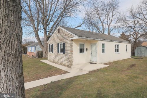 118 Hunn Rd, New Castle, DE 19720-1808