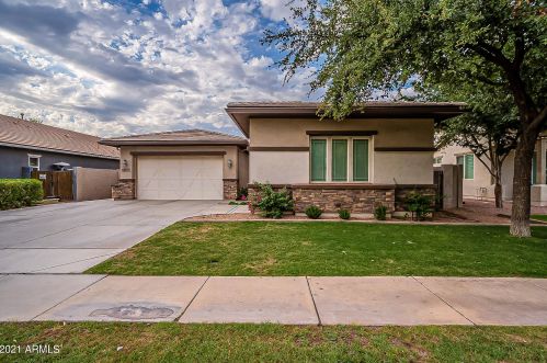 3642 Robin Ln, Gilbert, AZ 85296-1849